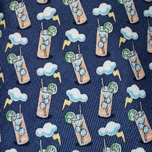 Vineyard Vines Dark and Stormy Navy Silk Tie Drink and Cloud Pattern NEW